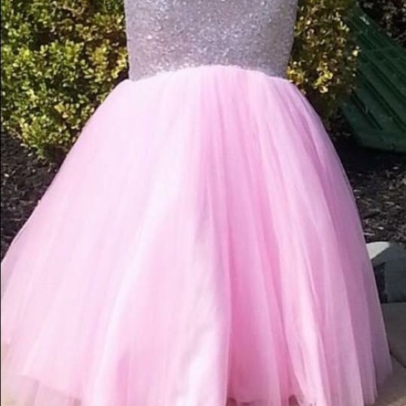 MacDuggal Formal Dress Size 4 - Picture 3 of 3